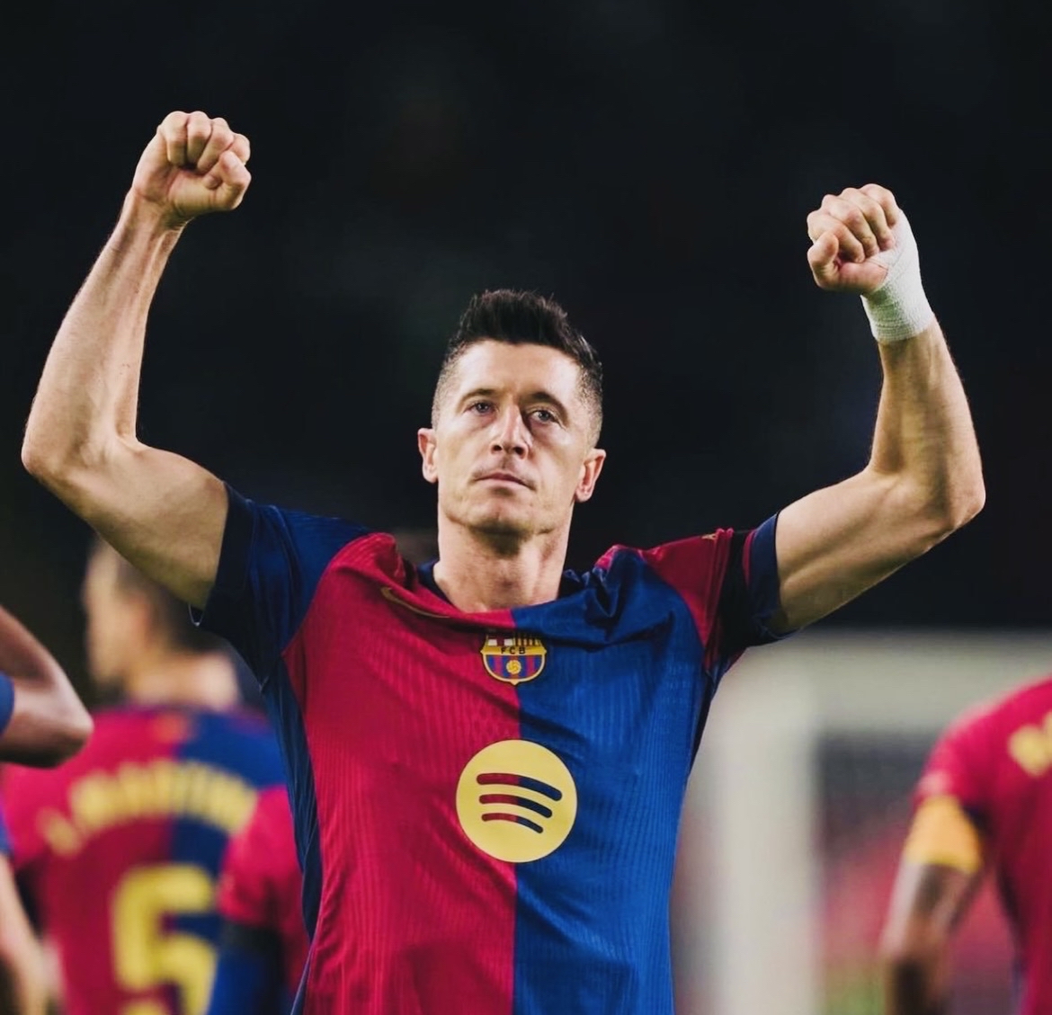 Kaiyun-包含莱万多夫斯基新星最后时刻胜出表现突出，巴黎圣日耳曼前途光明！引发球迷热议的词条