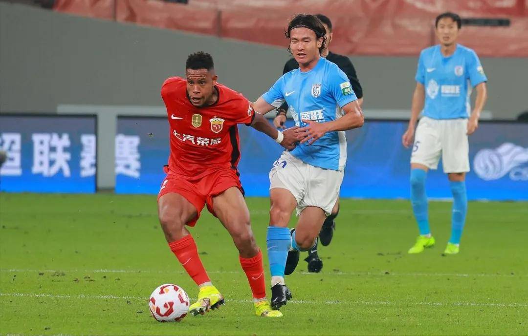 开云体育-包含上海海港迎NBA总决赛关键赛，今晨队长鼓劲，信心回归，更衣室氛围转暖的词条