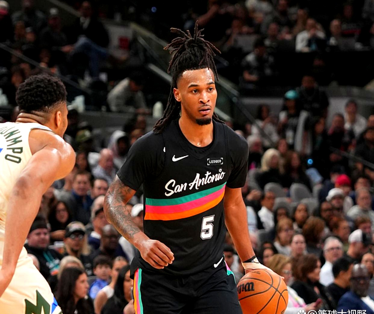 开云体育-字母哥在塞尔维亚队比赛中高光表现，势不可挡引发热议！的简单介绍