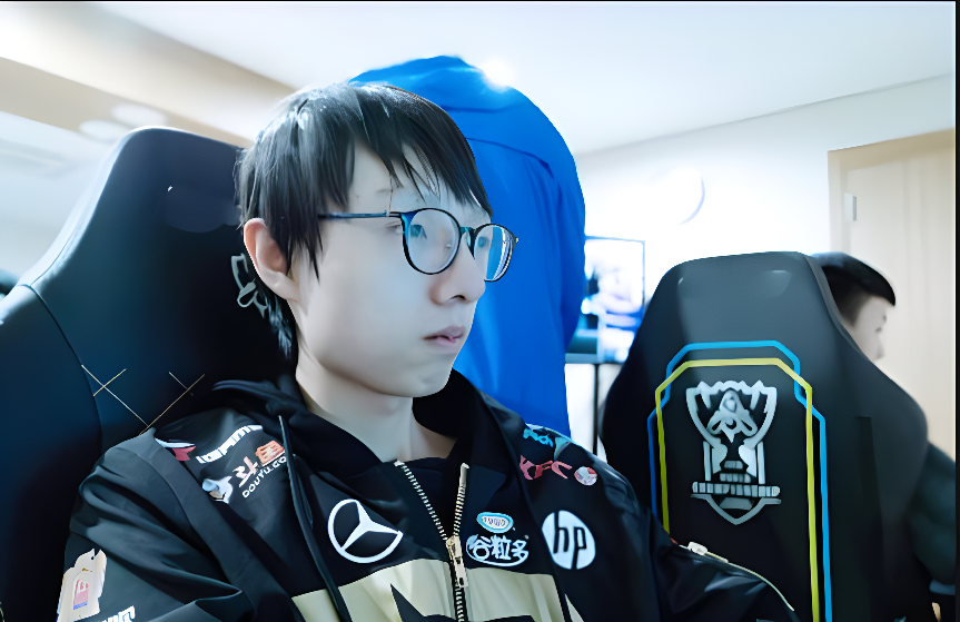 开云-关于西亚卡姆在RNG比赛中回归赛场,赛事规则更新引发热议!的信息